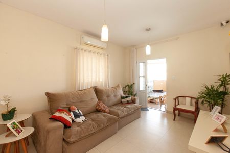 Casa para alugar com 180m², 3 quartos e 3 vagas