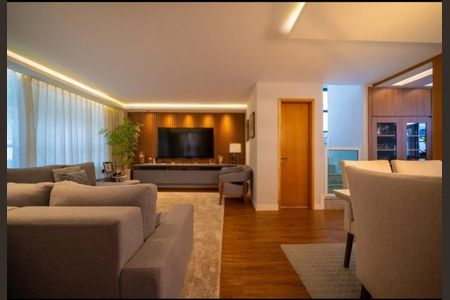 Casa de condomínio à venda com 199m², 4 quartos e 2 vagas Casa de condomínio à venda com 199m², 4 quartos e 2 vagasSala