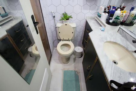Apartamento à venda com 98m², 3 quartos e 1 vagaBanheiro da Suíte