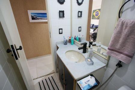 Apartamento à venda com 98m², 3 quartos e 1 vagaBanheiro Social