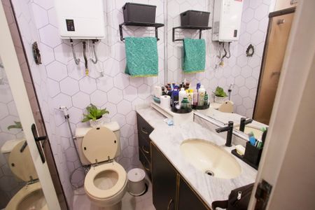 Apartamento à venda com 98m², 3 quartos e 1 vagaBanheiro da Suíte