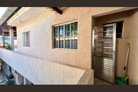 Casa para alugar com 45m², 1 quarto e sem vaga Casa para alugar com 45m², 1 quarto e sem vagaQuintal