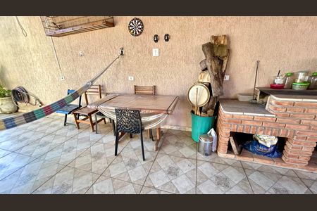 Casa para alugar com 45m², 1 quarto e sem vaga Casa para alugar com 45m², 1 quarto e sem vagaQuintal