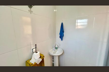 Banheiro 1 de casa para alugar com 1 quarto, 45m² em Água Chata, Guarulhos