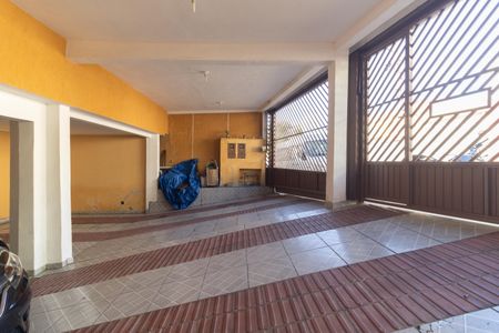 Garagem de casa à venda com 4 quartos, 150m² em Vila Nair, São Paulo