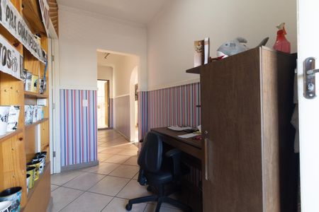 Corredor Casa 3 de casa à venda com 4 quartos, 150m² em Vila Nair, São Paulo