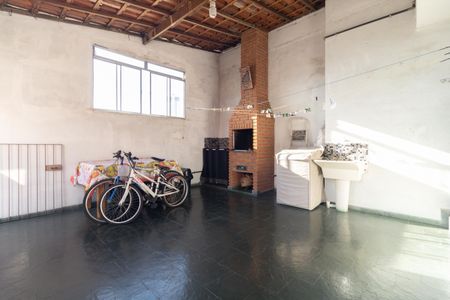 Quintal Casa 3 de casa à venda com 4 quartos, 150m² em Vila Nair, São Paulo