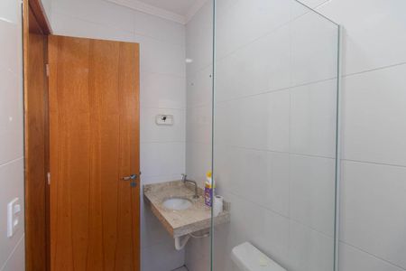 Banheiro de apartamento à venda com 1 quarto, 27m² em Vila Mazzei, São Paulo