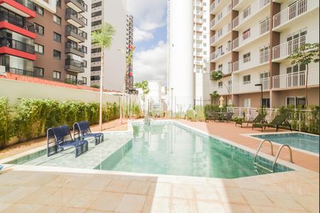 Studio para alugar com 30m², 1 quarto e sem vaga Studio para alugar com 30m², 1 quarto e sem vagaÁrea comum - Piscina