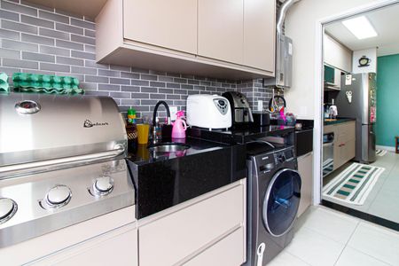 Apartamento à venda com 79m², 3 quartos e 1 vaga Apartamento à venda com 79m², 3 quartos e 1 vagaVaranda / Área de Serviço