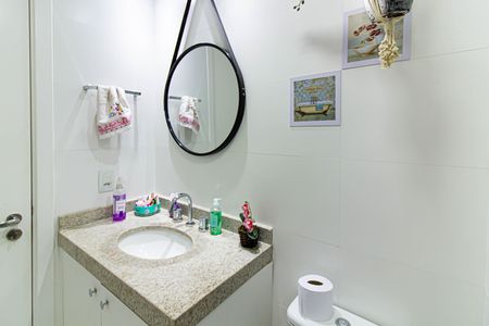 Apartamento à venda com 79m², 3 quartos e 1 vaga Apartamento à venda com 79m², 3 quartos e 1 vagaBanheiro