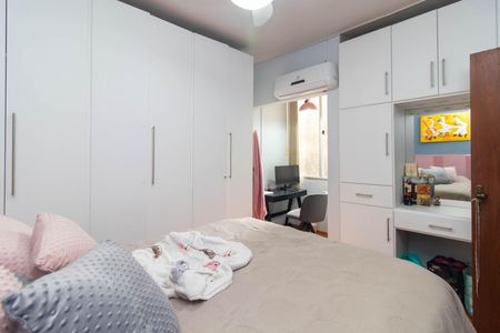 Quarto 1 de apartamento à venda com 2 quartos, 66m² em Cidade Baixa, Porto Alegre