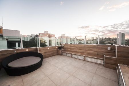 Apartamento para alugar com 210m², 3 quartos e 2 vagas Apartamento para alugar com 210m², 3 quartos e 2 vagasÁrea externa - cobertura