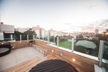 Apartamento para alugar com 210m², 3 quartos e 2 vagas Apartamento para alugar com 210m², 3 quartos e 2 vagasÁrea externa - cobertura