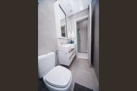 Apartamento para alugar com 210m², 3 quartos e 2 vagas Apartamento para alugar com 210m², 3 quartos e 2 vagasBanheiro Social