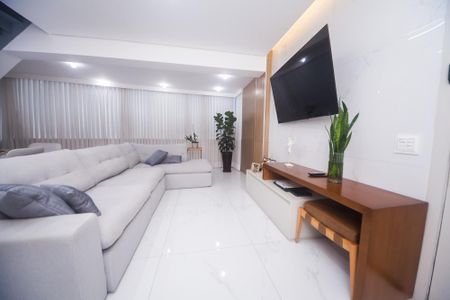 Apartamento para alugar com 210m², 3 quartos e 2 vagas Apartamento para alugar com 210m², 3 quartos e 2 vagasSala