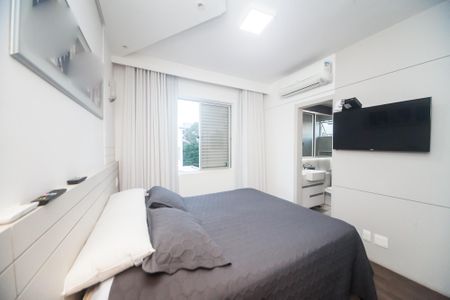 Apartamento para alugar com 210m², 3 quartos e 2 vagas Apartamento para alugar com 210m², 3 quartos e 2 vagasSuíte