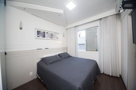 Apartamento para alugar com 210m², 3 quartos e 2 vagas Apartamento para alugar com 210m², 3 quartos e 2 vagasSuíte