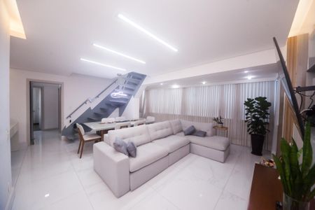 Sala de apartamento para alugar com 3 quartos, 210m² em Buritis, Belo Horizonte