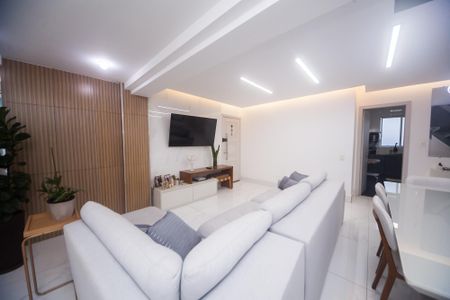 sala de tv de apartamento para alugar com 3 quartos, 210m² em Buritis, Belo Horizonte