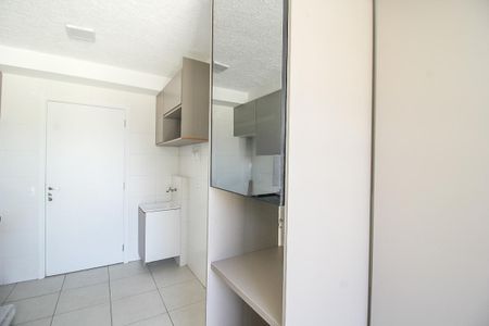 Sala/Cozinha de apartamento para alugar com 1 quarto, 28m² em Bom Retiro, São Paulo