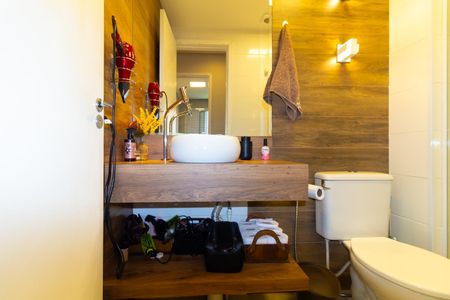 Apartamento à venda com 56m², 2 quartos e 1 vaga Apartamento à venda com 56m², 2 quartos e 1 vagaBanheiro 2