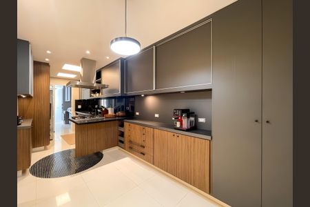 Apartamento à venda com 168m², 4 quartos e 3 vagas Apartamento à venda com 168m², 4 quartos e 3 vagasCozinha