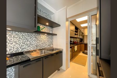Apartamento à venda com 168m², 4 quartos e 3 vagas Apartamento à venda com 168m², 4 quartos e 3 vagasCozinha