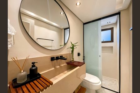Apartamento à venda com 168m², 4 quartos e 3 vagas Apartamento à venda com 168m², 4 quartos e 3 vagasBanheiro