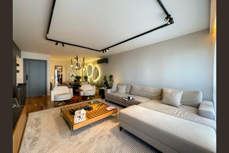 Apartamento à venda com 168m², 4 quartos e 3 vagas Apartamento à venda com 168m², 4 quartos e 3 vagasSala