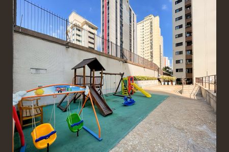 Apartamento à venda com 168m², 4 quartos e 3 vagas Apartamento à venda com 168m², 4 quartos e 3 vagasÁrea externa