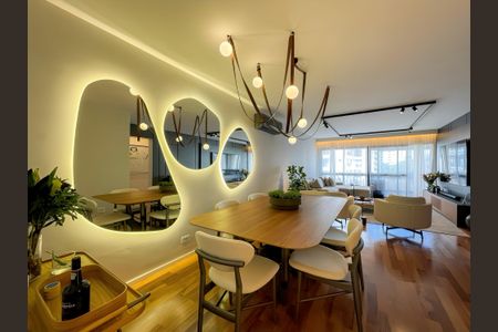 Apartamento à venda com 168m², 4 quartos e 3 vagas Apartamento à venda com 168m², 4 quartos e 3 vagasSala de Jantar