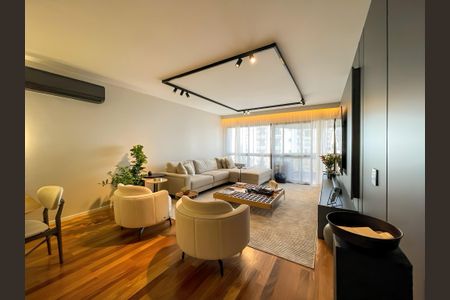 Apartamento à venda com 168m², 4 quartos e 3 vagas Apartamento à venda com 168m², 4 quartos e 3 vagasSala