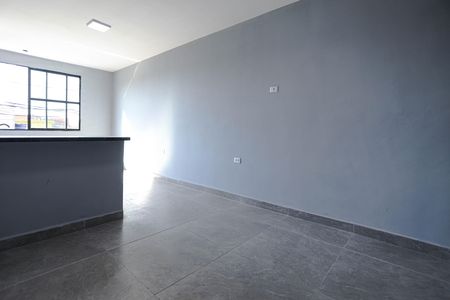 Sala de kitnet/studio para alugar com 1 quarto, 45m² em Jundiapeba, Mogi das Cruzes