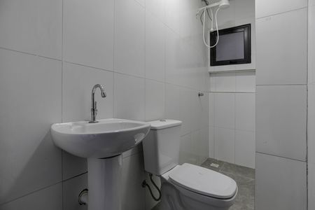 Studio para alugar com 45m², 1 quarto e sem vaga Studio para alugar com 45m², 1 quarto e sem vagaBanheiro