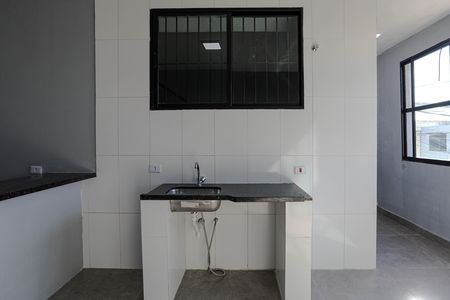 Cozinha de kitnet/studio para alugar com 1 quarto, 45m² em Jundiapeba, Mogi das Cruzes