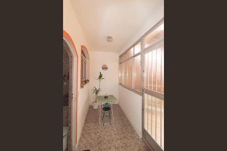 Casa à venda com 213m², 2 quartos e 3 vagas Casa à venda com 213m², 2 quartos e 3 vagasÁrea de Serviço