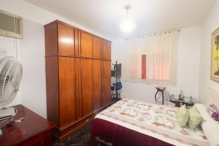 Casa à venda com 213m², 2 quartos e 3 vagas Casa à venda com 213m², 2 quartos e 3 vagasQuarto 2