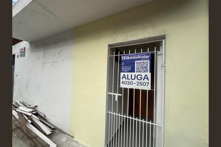 Casa para alugar com 40m², 1 quarto e 1 vaga Casa para alugar com 40m², 1 quarto e 1 vagaFachada