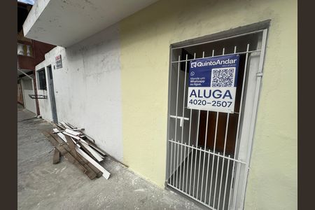 Casa para alugar com 40m², 1 quarto e 1 vaga Casa para alugar com 40m², 1 quarto e 1 vagaFachada