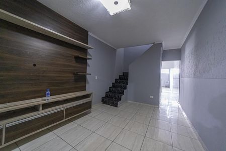 Sala de casa para alugar com 3 quartos, 239m² em Jardim Ponte Rasa, São Paulo
