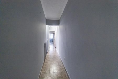 Casa para alugar com 239m², 3 quartos e 2 vagas Casa para alugar com 239m², 3 quartos e 2 vagasCorredor