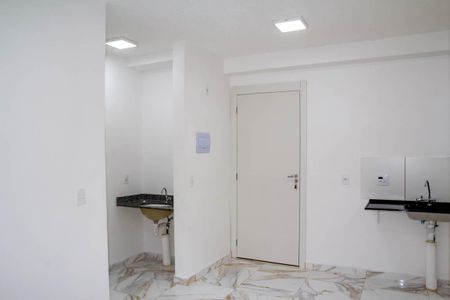 Apartamento para alugar com 2 quartos, 40m² em Parque Colonial, São Paulo