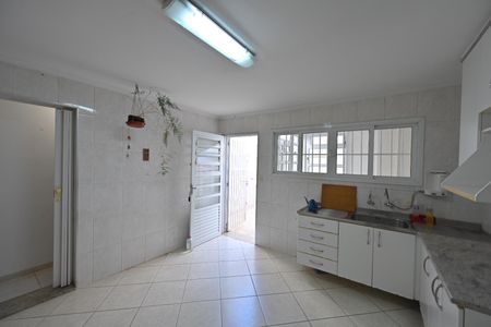 Casa de condomínio à venda com 170m², 2 quartos e 2 vagas Casa de condomínio à venda com 170m², 2 quartos e 2 vagasCozinha