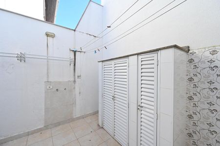 Casa de condomínio à venda com 170m², 2 quartos e 2 vagas Casa de condomínio à venda com 170m², 2 quartos e 2 vagasÁrea de Serviço