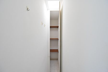 Casa de condomínio à venda com 170m², 2 quartos e 2 vagas Casa de condomínio à venda com 170m², 2 quartos e 2 vagasCozinha