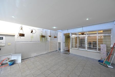 Casa de condomínio à venda com 170m², 2 quartos e 2 vagas Casa de condomínio à venda com 170m², 2 quartos e 2 vagasGaragem