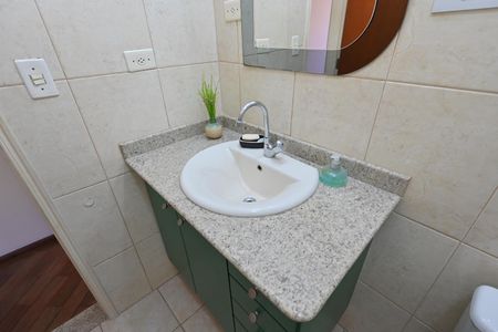 Casa de condomínio à venda com 170m², 2 quartos e 2 vagas Casa de condomínio à venda com 170m², 2 quartos e 2 vagasBanheiro da Suíte 1