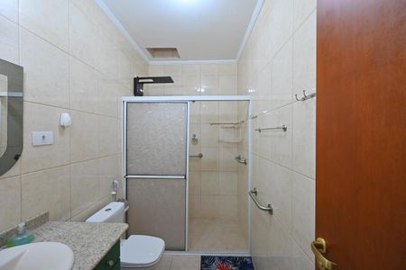 Casa de condomínio à venda com 170m², 2 quartos e 2 vagas Casa de condomínio à venda com 170m², 2 quartos e 2 vagasBanheiro da Suíte 1