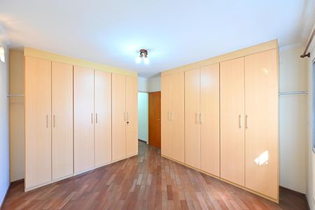 Casa de condomínio à venda com 170m², 2 quartos e 2 vagas Casa de condomínio à venda com 170m², 2 quartos e 2 vagasSuíte 2